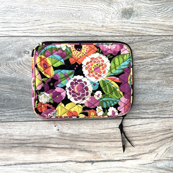 vera bradley iPad mini / tablet case. - Picture 2 of 3